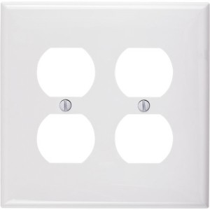 2-gang Duplex Receptacle Wallplate, Mid-Size